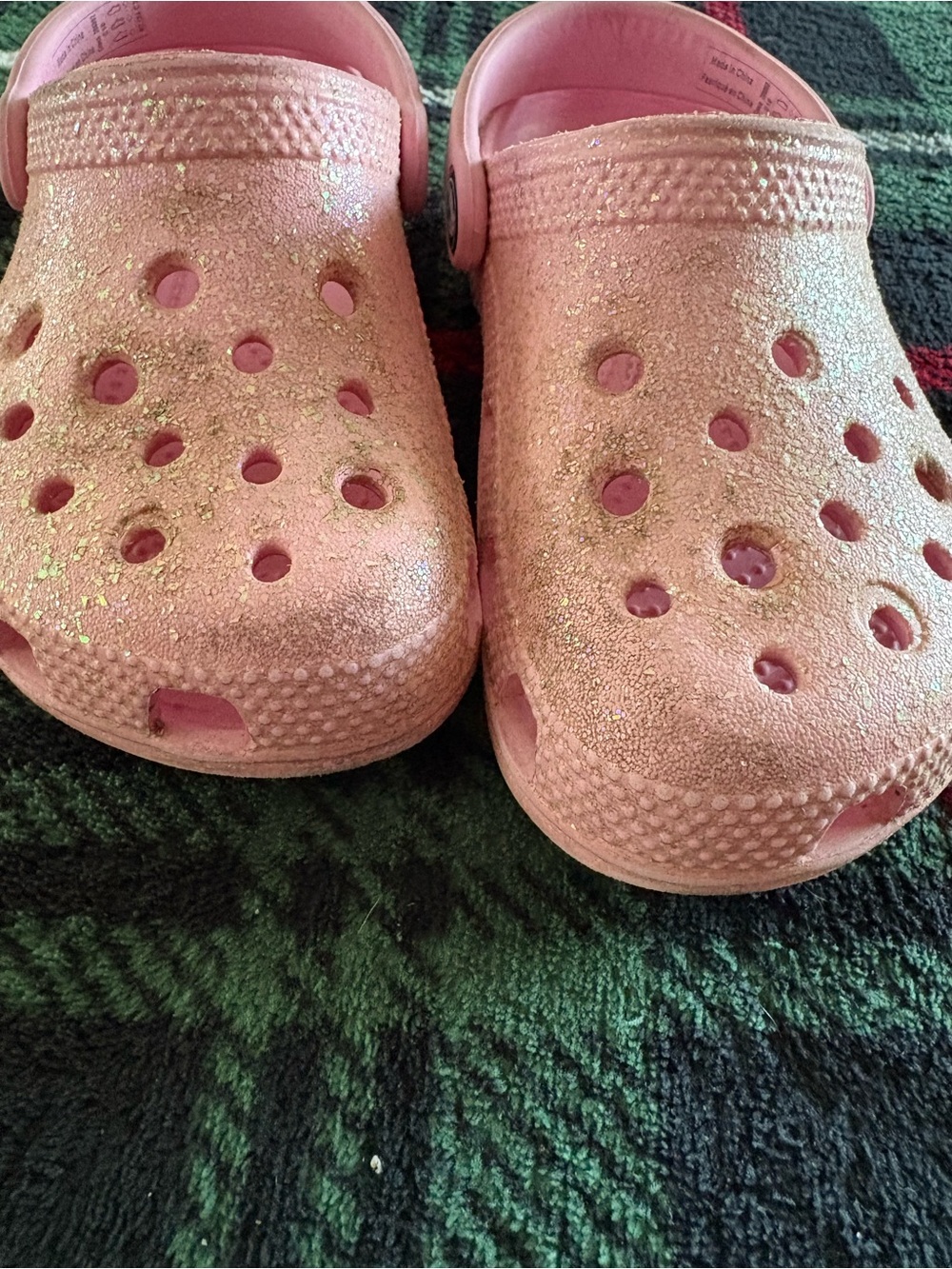 CROCS Pink Glitter Kids Clogs with Heel Strap - Picture 3 of 8